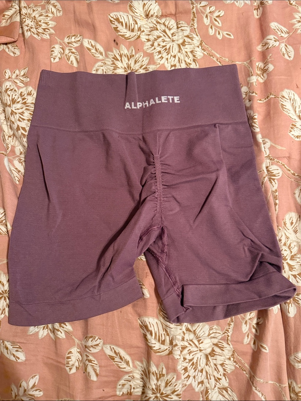 Alphalete Women's Ruched High-Rise Bike Shorts - Mauve Purple